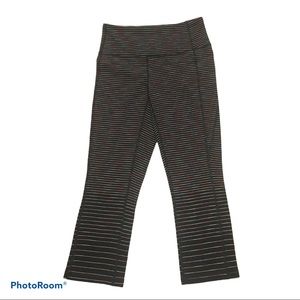 Lucy striped Capri leggings